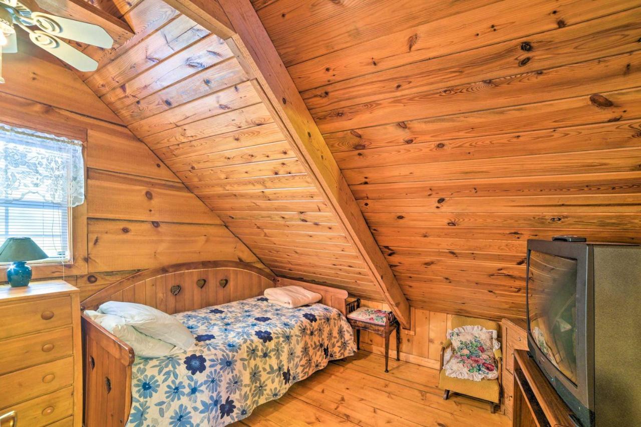 Cozy Tellico Plains Cabin With Large Mountain Creek! Eksteriør bilde